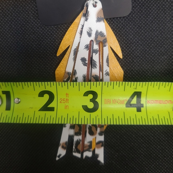 Cheetah Patterned Dangle Drop Earrings Paparazzi - Picture 3 of 6